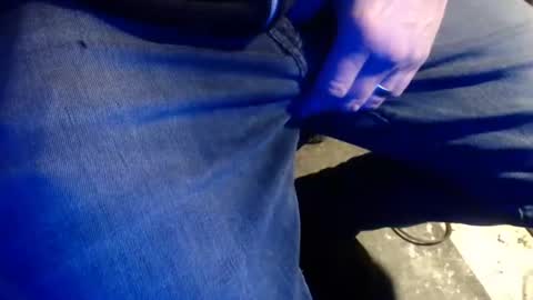 Snapshot of h2omygod chatting on 01/15/25, 06:51 H2omygod online show from 01/15/25, 06:51