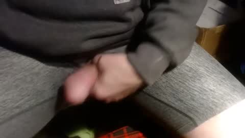 Snapshot of h2omygod chatting on 02/14/25, 01:18 H2omygod online show from 02/14/25, 01:18