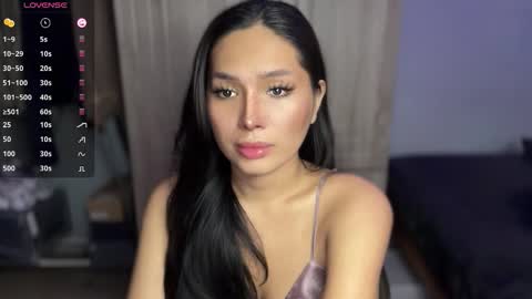 Camila online show from 11/12/25, 04:24