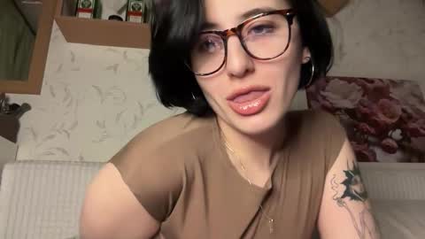 Helga online show from 09/30/25, 01:38