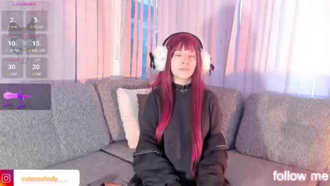 Snapshot of h3llokitty_ chatting on 04/28/26, 12:10 Hello Kitty online show from 04/28/26, 12:10