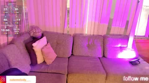 Snapshot of h3llokitty_ chatting on 05/21/26, 12:12 Hello Kitty online show from 05/21/26, 12:12