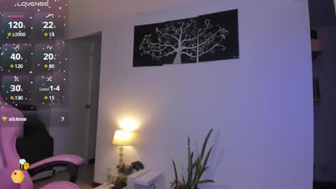 Snapshot of h3y_mia3 chatting on 12/07/24, 03:36 Paulina  online show from 12/07/24, 03:36