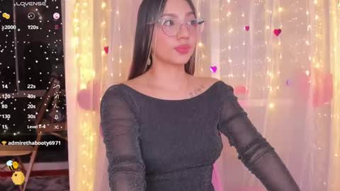 Snapshot of h3y_mia3 chatting on 02/14/25, 06:23 Paulina  online show from 02/14/25, 06:23