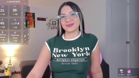 Snapshot of h3y_mia3 chatting on 03/07/25, 07:08 Paulina  online show from 03/07/25, 07:08