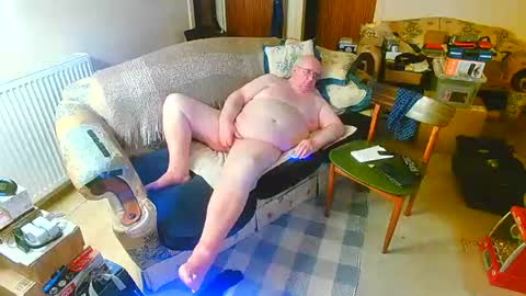 Snapshot of h685951 chatting on 10/31/25, 05:25 Jack online show from 10/31/25, 05:25