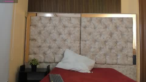 Haanna online show from 04/25/26, 05:10