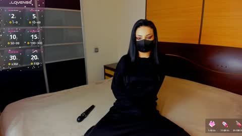 Linda online show from 01/17/25, 03:34