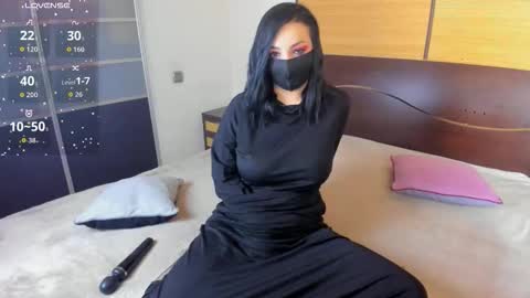 Linda online show from 09/14/25, 03:16
