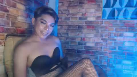 Snapshot of hadasam26 chatting on 12/28/24, 05:03 SAM online show from 12/28/24, 05:03