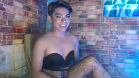 Snapshot of hadasam26 chatting on 01/05/25, 11:12 SAM online show from 01/05/25, 11:12