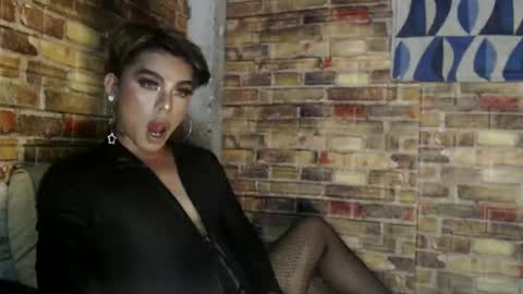 Snapshot of hadasam26 chatting on 01/18/25, 03:59 SAM online show from 01/18/25, 03:59