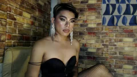 Snapshot of hadasam26 chatting on 02/12/25, 11:51 SAM online show from 02/12/25, 11:51