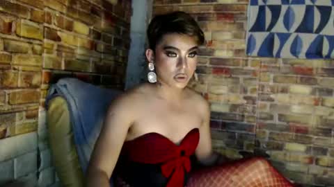 Snapshot of hadasam26 chatting on 02/14/25, 11:53 SAM online show from 02/14/25, 11:53