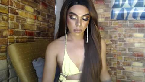 Snapshot of hadasam26 chatting on 09/20/25, 01:06 SAM online show from 09/20/25, 01:06