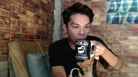 Snapshot of hadasam26 chatting on 09/28/25, 10:26 SAM online show from 09/28/25, 10:26