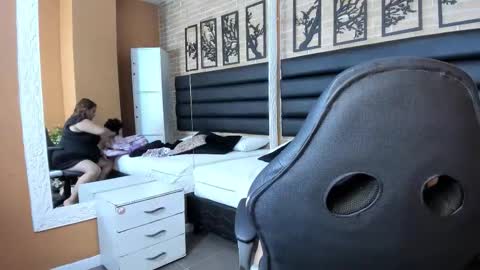 hadelyn_lee online show from 03/25/26, 03:45