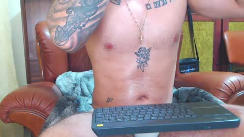 Snapshot of hades_carter chatting on 01/07/25, 11:03 Hades online show from 01/07/25, 11:03