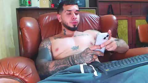 Snapshot of hades_carter chatting on 06/03/26, 06:57 Hades online show from 06/03/26, 06:57