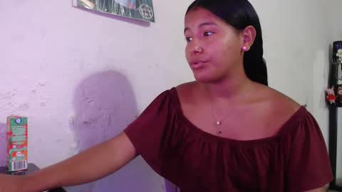 hadesmit1 online show from 04/22/26, 02:29