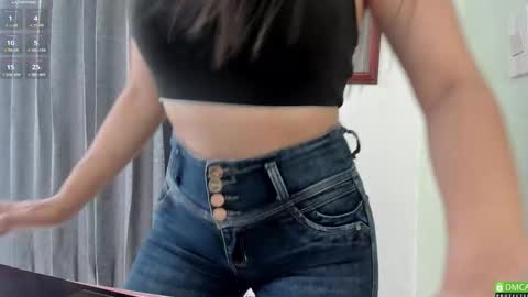 Hae-In online show from 09/09/25, 04:28