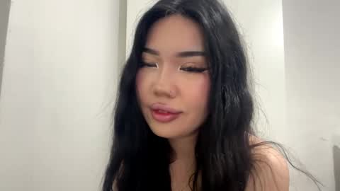 Snapshot of haeleuze chatting on 05/30/26, 12:57 May online show from 05/30/26, 12:57