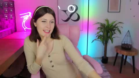 Snapshot of hailey__green chatting on 02/09/25, 07:09 Hailey Green online show from 02/09/25, 07:09