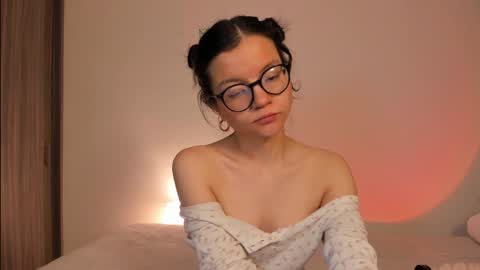 Hailey online show from 12/20/24, 06:08