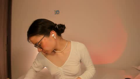 Hailey online show from 12/28/24, 12:57