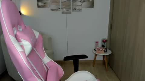 Snapshot of hailey_florez chatting on 05/11/26, 02:45 hailey online show from 05/11/26, 02:45