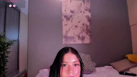 laura online show from 11/21/25, 12:10