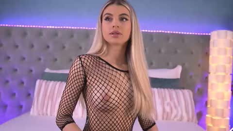 Snapshot of hailey_madow chatting on 11/04/25, 07:18 Hailey online show from 11/04/25, 07:18