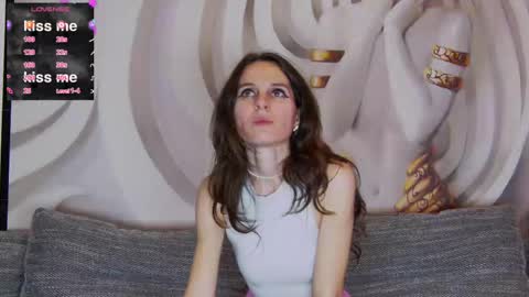 HaileyPeach online show from 03/09/25, 09:14