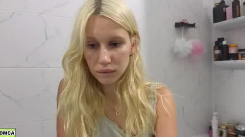 hailey_would online show from 09/23/25, 09:07