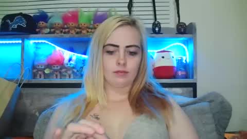 Snapshot of haileyakuma69 chatting on 12/09/24, 12:34 Hailey and d online show from 12/09/24, 12:34