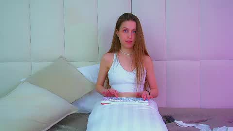Hailey online show from 07/02/26, 03:34