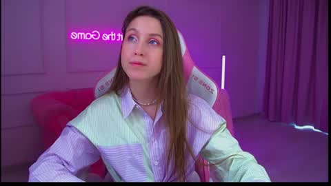 Hailey online show from 07/27/26, 06:20
