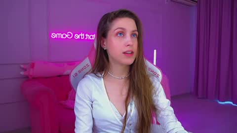 Hailey online show from 07/28/26, 06:09
