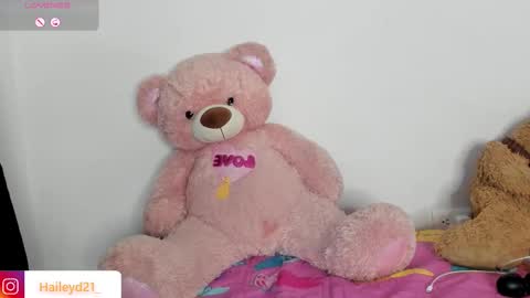 Snapshot of haileyduke chatting on 02/03/26, 10:59 Hailey online show from 02/03/26, 10:59