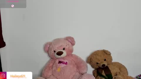 Snapshot of haileyduke chatting on 02/08/26, 12:58 Hailey online show from 02/08/26, 12:58