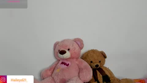 Snapshot of haileyduke chatting on 02/15/26, 01:13 Hailey online show from 02/15/26, 01:13