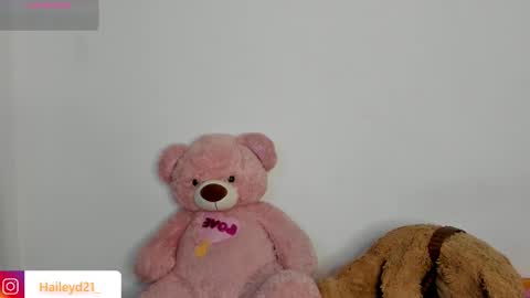 Snapshot of haileyduke chatting on 02/16/26, 10:39 Hailey online show from 02/16/26, 10:39