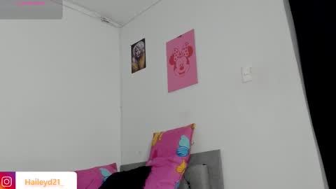 Snapshot of haileyduke chatting on 02/18/26, 11:44 Hailey online show from 02/18/26, 11:44