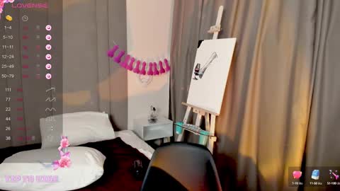 Hailey online show from 02/23/25, 11:44