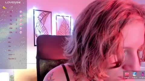 Hailey online show from 10/31/25, 09:21