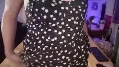 Hailey Harper online show from 11/10/25, 07:57