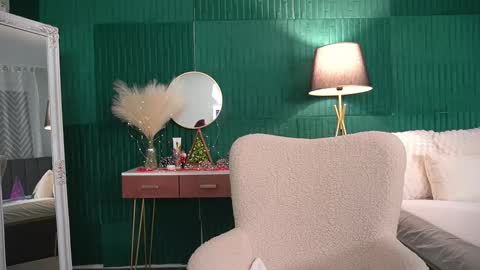 Hailey online show from 01/07/26, 04:48