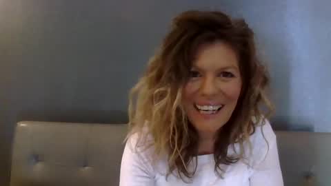 Hailey online show from 11/20/25, 07:46