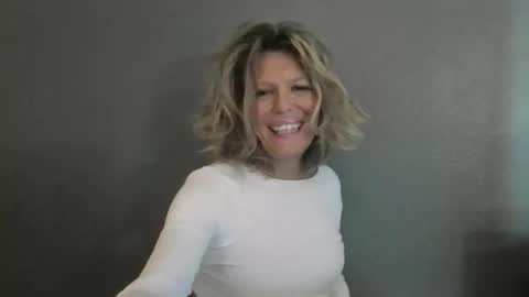 Hailey online show from 04/18/26, 07:58