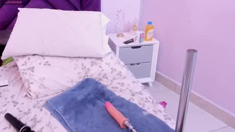 haileystonei online show from 03/08/25, 06:26